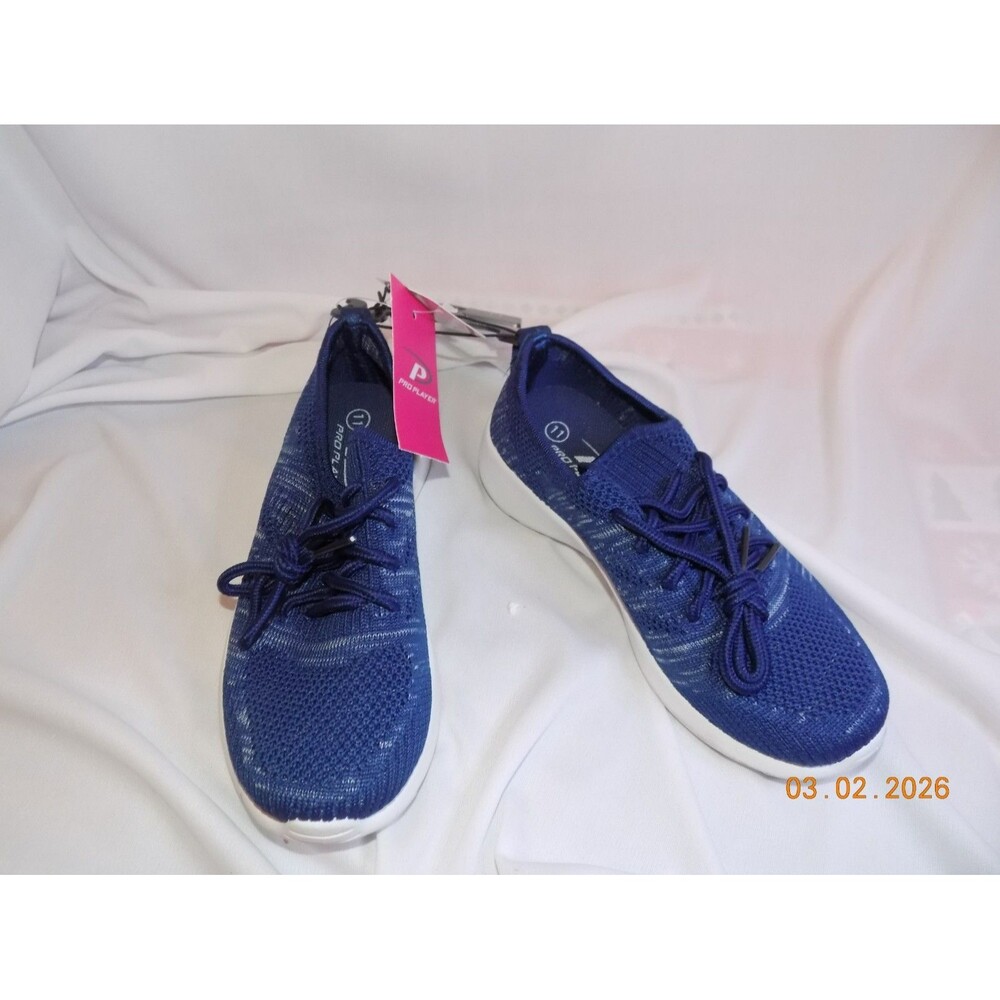 New Girls Pro Player athletic shoes size 11